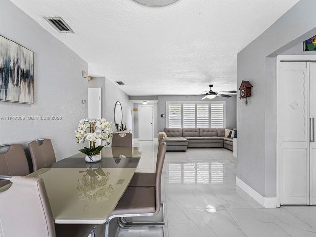 2050 NW 83rd Ave, Sunrise, FL 33322