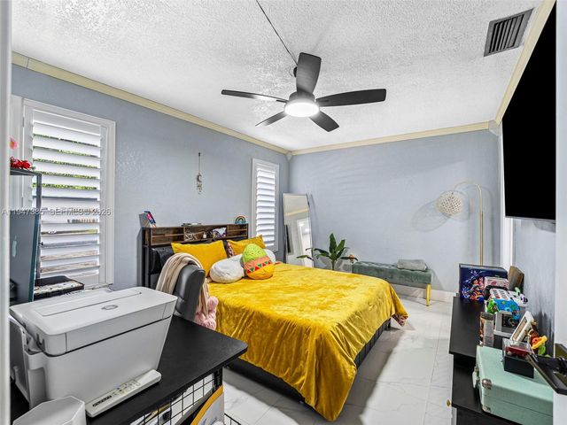 2050 NW 83rd Ave, Sunrise, FL 33322