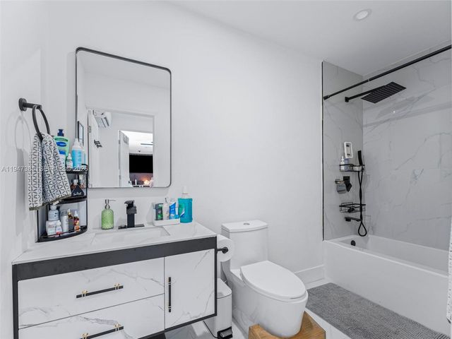 2050 NW 83rd Ave, Sunrise, FL 33322