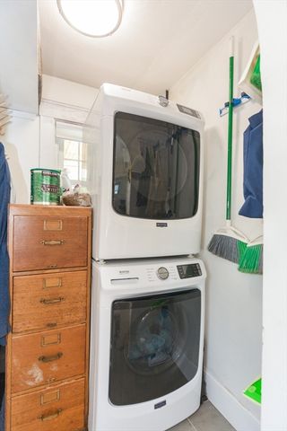 48 Farquhar 2, Boston, MA 02131