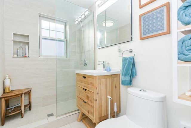 48 Farquhar 2, Boston, MA 02131