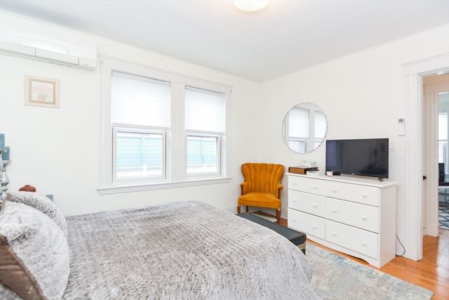 48 Farquhar 2, Boston, MA 02131
