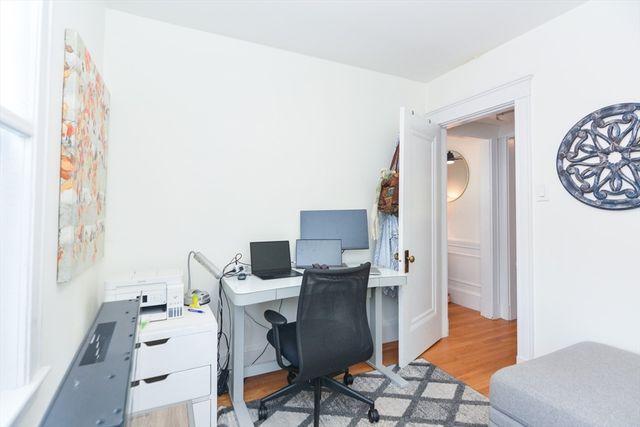48 Farquhar 2, Boston, MA 02131
