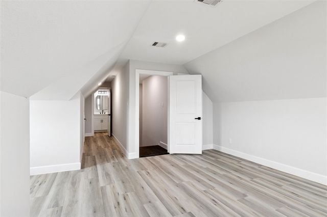 5766 Ward Bend Rd, Sealy, TX 77474