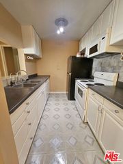 5460 White Oak Avenue C223, Encino (los Angeles), CA 91316