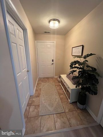 8815 Stone Ridge Cir Apt T3, Pikesville, MD 21208