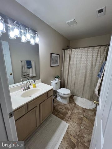 8815 Stone Ridge Cir Apt T3, Pikesville, MD 21208