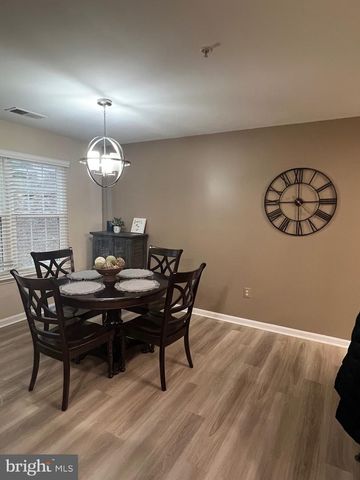 8815 Stone Ridge Cir Apt T3, Pikesville, MD 21208