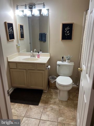 8815 Stone Ridge Cir Apt T3, Pikesville, MD 21208