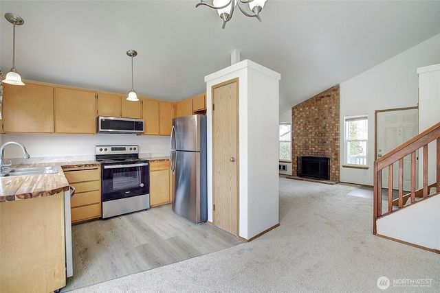 1810 SW 355th Place, Federal Way, WA 98023