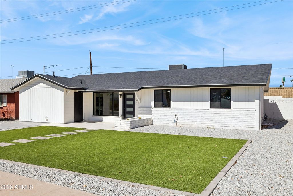 12240 N 26TH Drive, Phoenix, AZ 85029 — photo 3