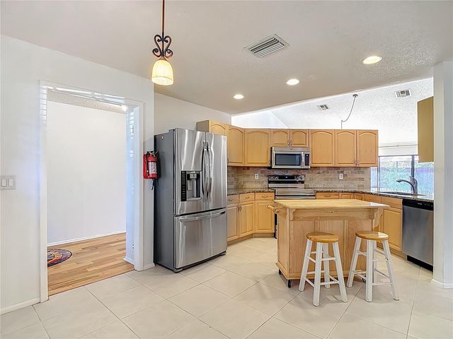 15005 REDCLIFF DRIVE, Tampa, FL 33625