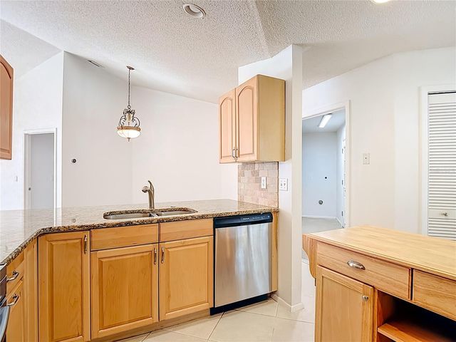 15005 REDCLIFF DRIVE, Tampa, FL 33625