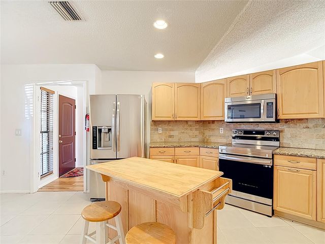 15005 REDCLIFF DRIVE, Tampa, FL 33625