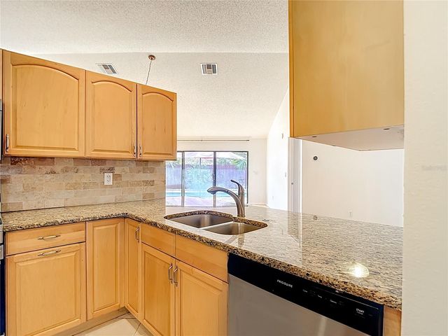 15005 REDCLIFF DRIVE, Tampa, FL 33625