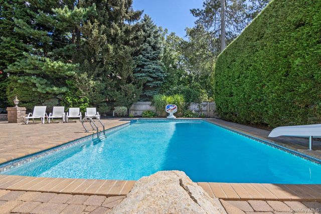 399 Ocean Avenue, Massapequa, NY 11758