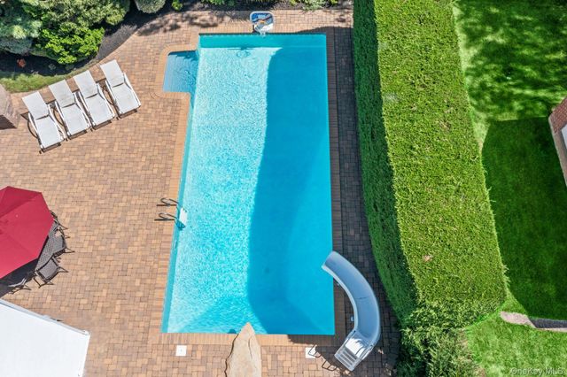 399 Ocean Avenue, Massapequa, NY 11758