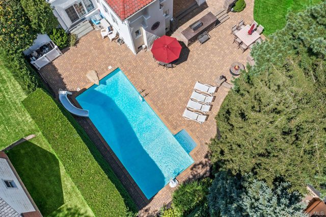399 Ocean Avenue, Massapequa, NY 11758