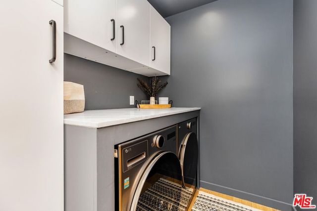 11920 Hartsook Street, Valley Village, CA 91607