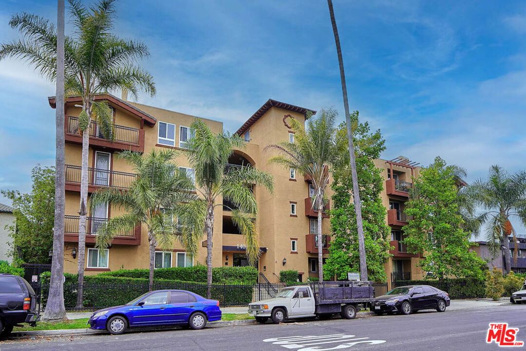 1401 S St Andrews Place 209, Los Angeles, CA 90019 — photo 2