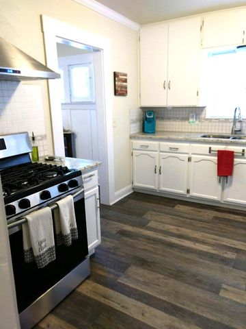 630 E Dudley Avenue, Fresno, CA 93728