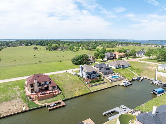 10808 Bourbon Street, Willis, TX 77318