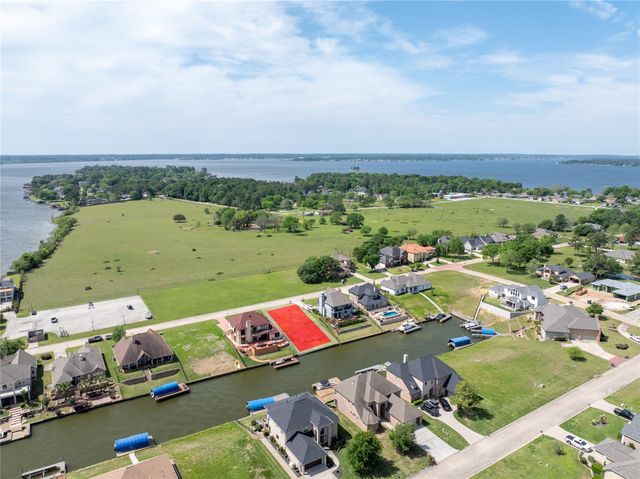 10808 Bourbon Street, Willis, TX 77318