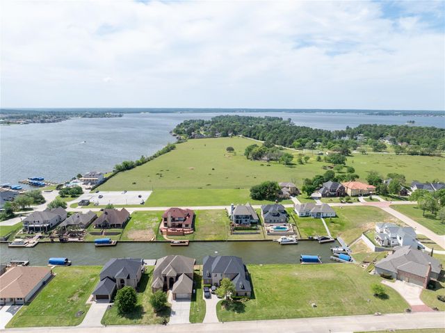 10808 Bourbon Street, Willis, TX 77318