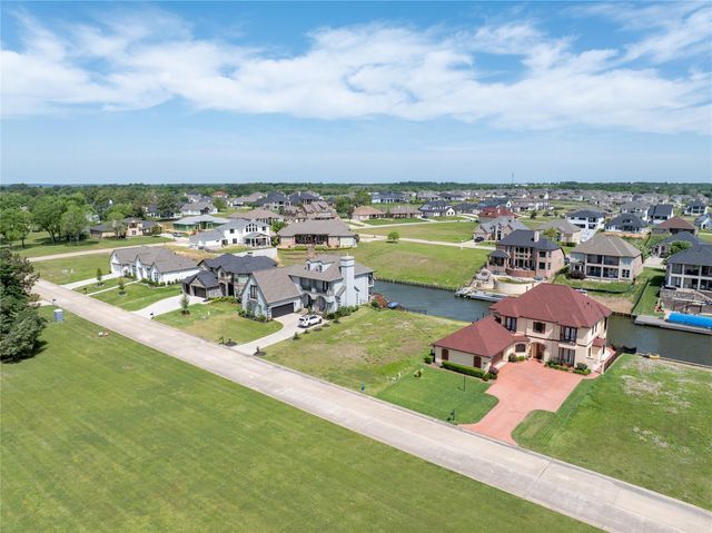 10808 Bourbon Street, Willis, TX 77318