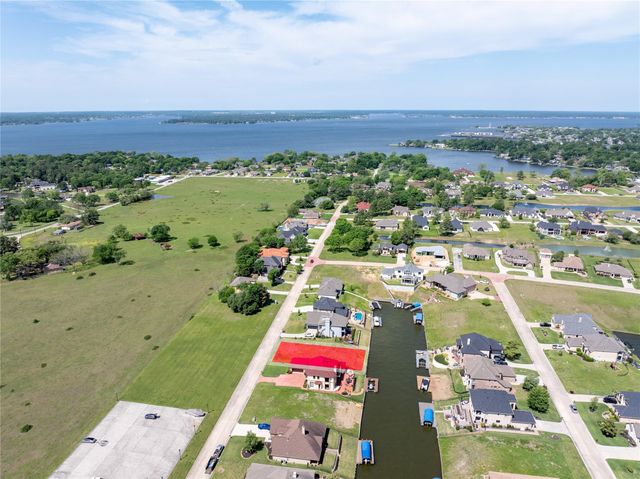 10808 Bourbon Street, Willis, TX 77318