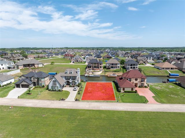 10808 Bourbon Street, Willis, TX 77318