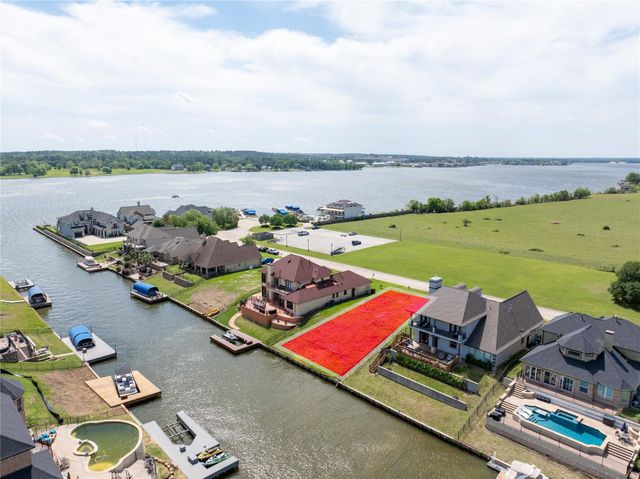 10808 Bourbon Street, Willis, TX 77318