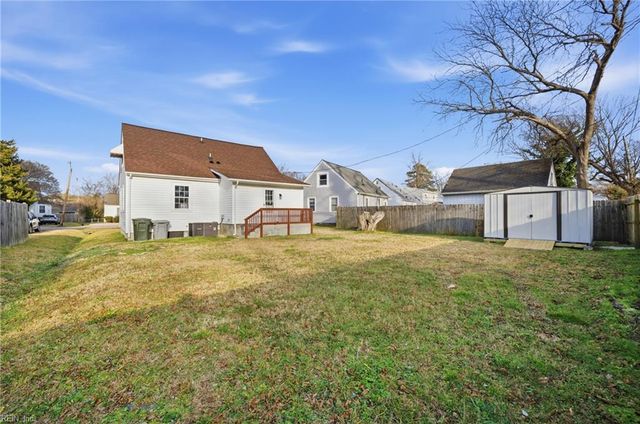 44 Henry ST, Hampton, VA 23669