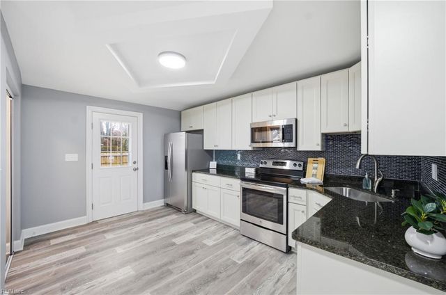 44 Henry ST, Hampton, VA 23669