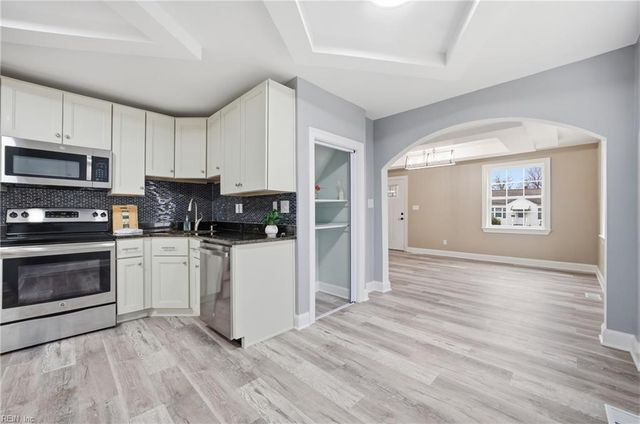 44 Henry ST, Hampton, VA 23669