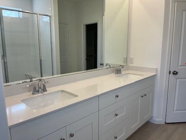 2134 Mosaic Valley Court, Angleton, TX 77515