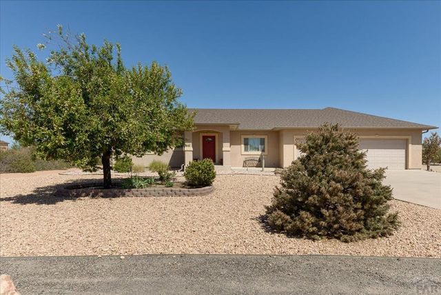1193 E Sapinero Dr, Pueblo West, CO 81007
