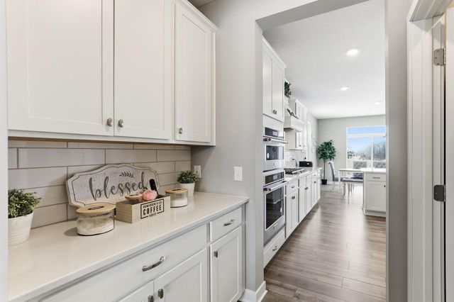 16206 Europa Avenue N, Hugo, MN 55038