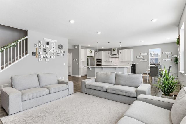 16206 Europa Avenue N, Hugo, MN 55038