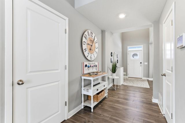 16206 Europa Avenue N, Hugo, MN 55038