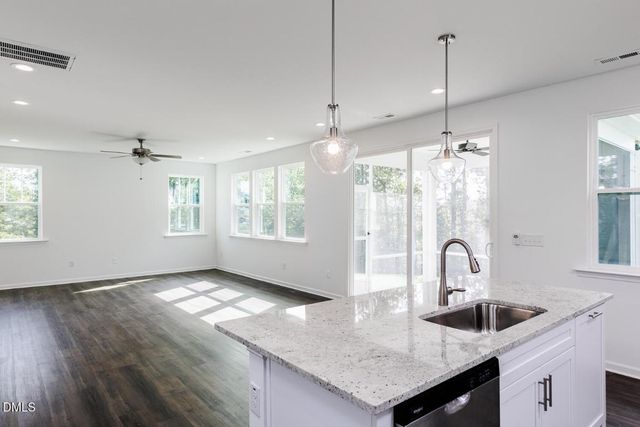 67 Renshaw Lane, Fuquay Varina, NC 27526