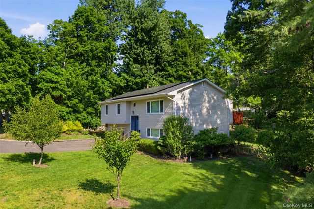 55 Carolina Drive, New City, NY 10956
