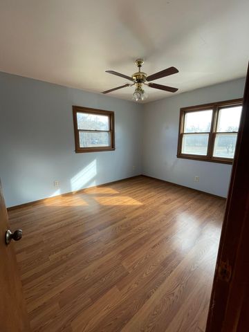 318 E 11th Ave, El Dorado, KS 67042