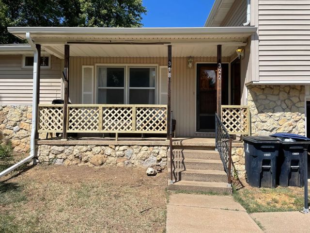 318 E 11th Ave, El Dorado, KS 67042