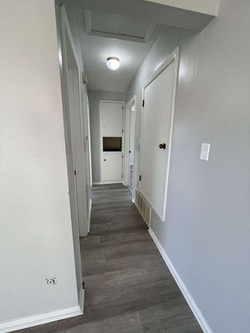 318 E 11th Ave, El Dorado, KS 67042