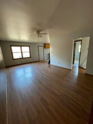 318 E 11th Ave, El Dorado, KS 67042