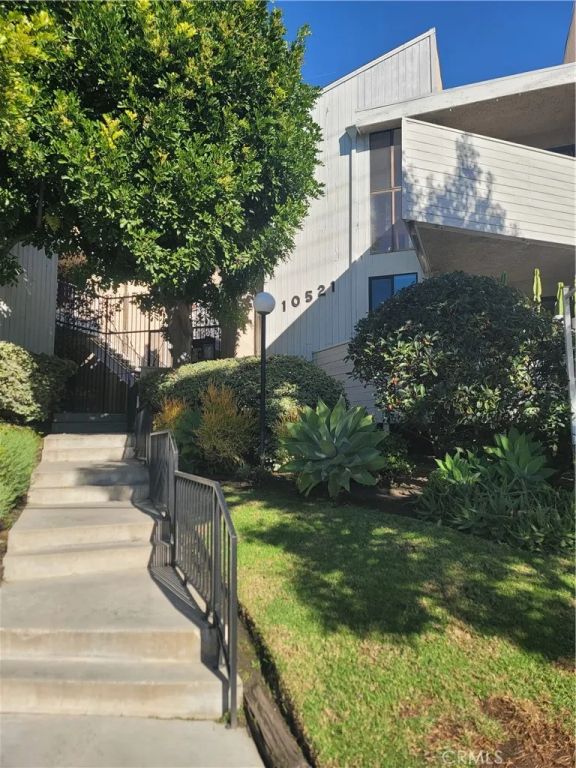 10521 National Boulevard 209, Los Angeles, CA 90034