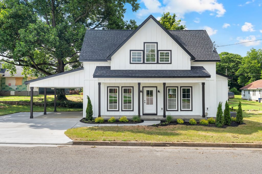118 Walnut St, Shelbyville, TN 37160