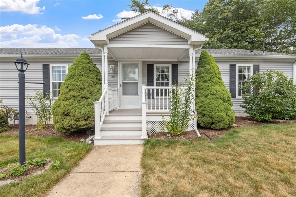 3008 Simmons Rd, Middleboro, MA 02346
