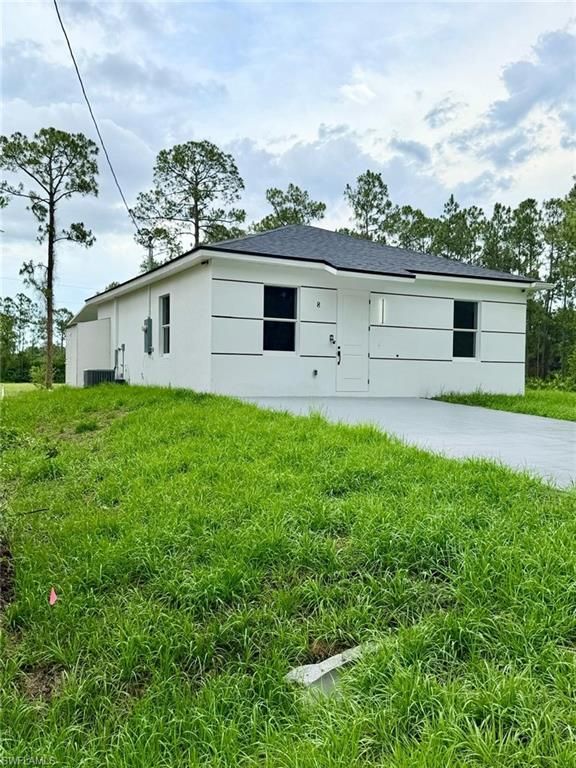 8 Fitch AVE, LEHIGH ACRES, FL 33936 — photo 3